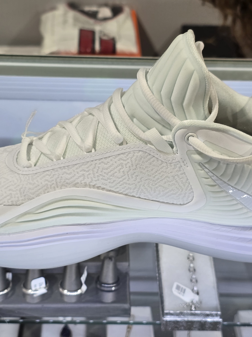 Nike Mens All-White Cushioned Giannis FREAK Athletic Sneaker